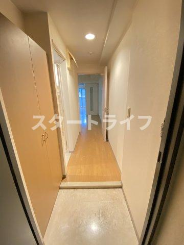 大阪市淀川区宮原１丁目の賃貸マンションの玄関