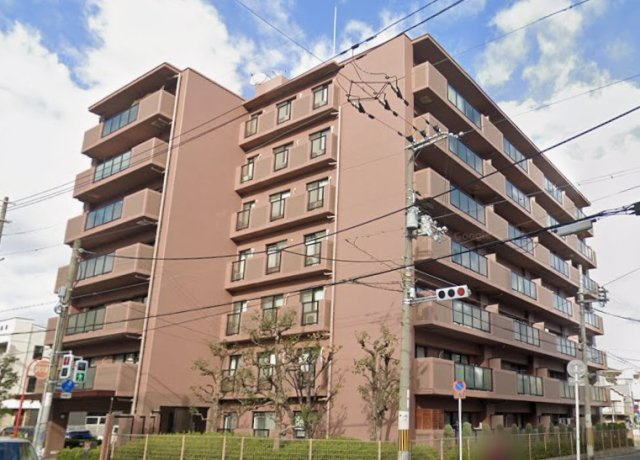 【外観】 | ファミール八尾・桜ヶ丘壱番館 | 【角住戸！4LDK！専有面積80平米超え！平成7年築☆】ローン返済目安：月々約81457円（頭金0円、変動金利0.875％、返済期間40年、ボーナス払い無しで試算しています）