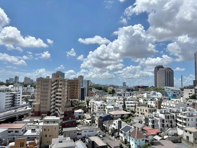 コンシェリア恵比寿の展望|コンシェリア恵比寿：南東向き角部屋につき陽当り・眺望・通風良好！