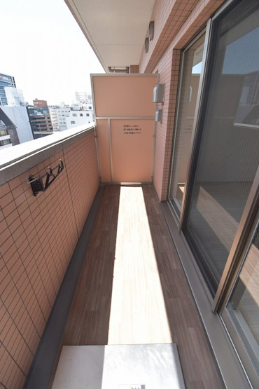 【バルコニー】スプランディッド新大阪キャトル