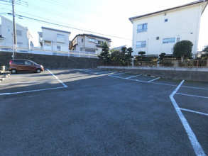 【駐車場】