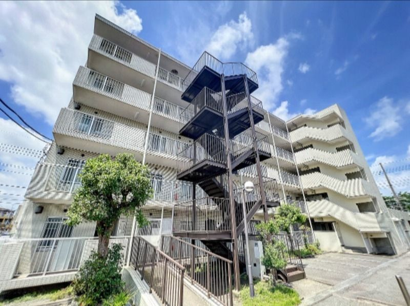 エーデルハイム原宿の外観