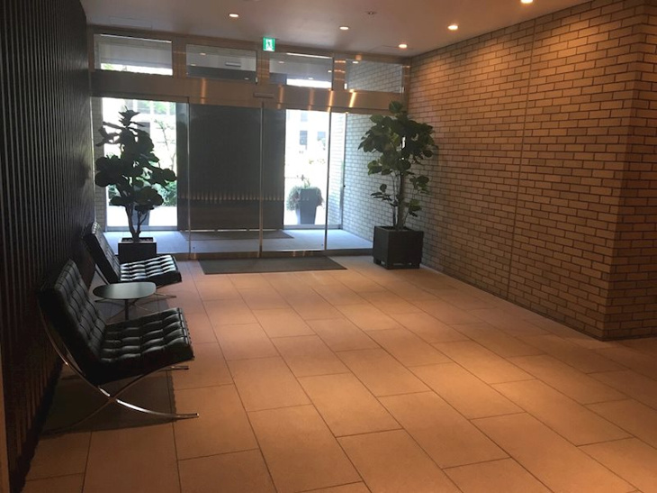 【ロビー】ハビテ靭センターコート 