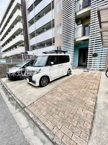 ハイムミニヨン2の駐車場