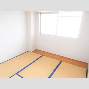 ビレッジハウス師勝4号棟の和室