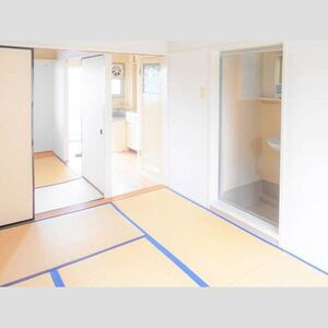 ビレッジハウス師勝4号棟の居間・リビング