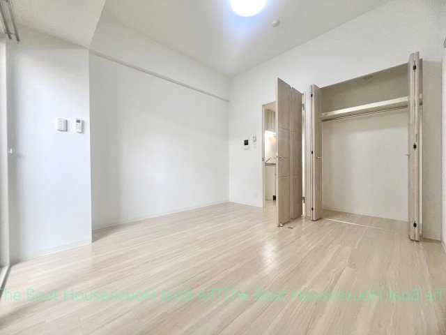 RAFFLE OZONEⅡ -South Garden-の居間・リビング