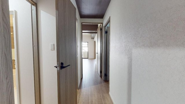 THE SQUARE・Glory Residenceの玄関