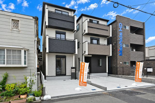 ブルーミングガーデン神田中通8丁目新築一戸建て│4LDK+並列駐車2台可(車種制限有)