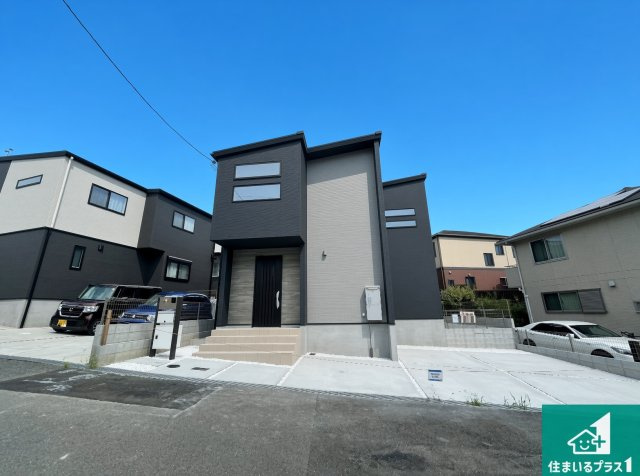 川西市大和西　第2期　新築一戸建ての外観|お客様に長く安心して住んでいだだける事にこだわった家づくり！住んでからのアフターサービスにもしっかりと取り組んでいます！