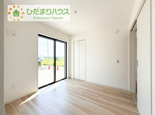 【洋室】 | つくば市東光台2期　新築戸建　1号棟 | リビングと洋室が続き間設計ですので、大空間を演出できます(^O^)