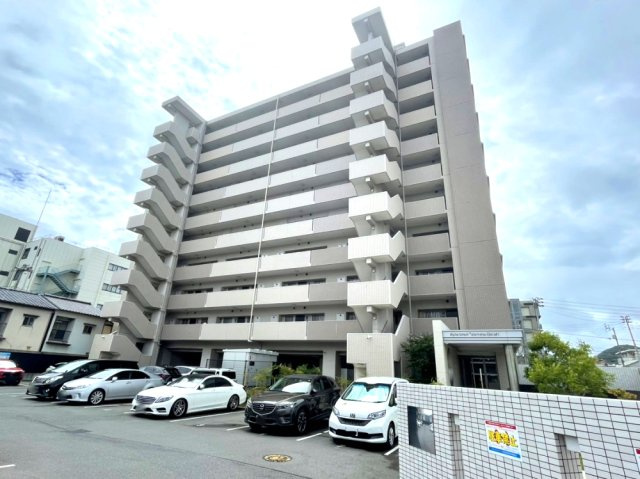 アルファスマート高松駅西の外観