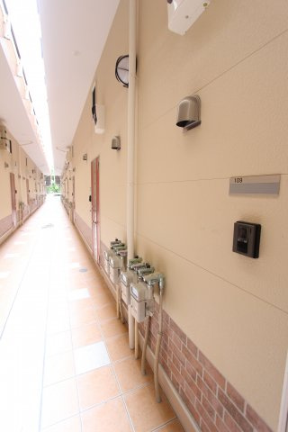 【ロビー】 | ユナイト 白楽ミーシア | 同タイプ参考写真です。