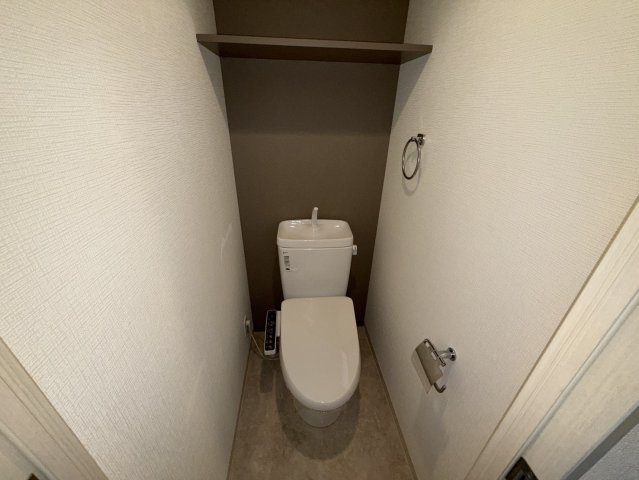 プレサンス三宮エレガンシアのトイレ|同物件別部屋写真