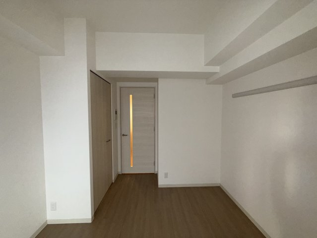 プレサンス三宮エレガンシアの寝室|同物件別部屋写真