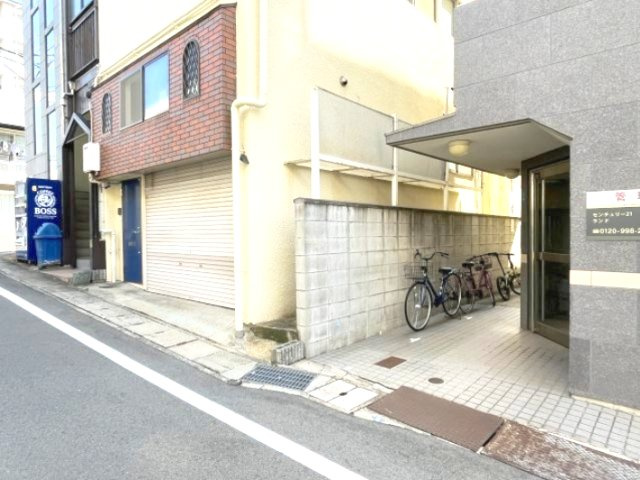 【エントランス】 | アシヤ1555