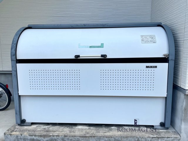 プレミア中島(プレミアナカシマ)のエントランス