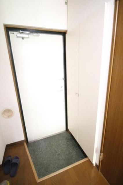 川崎市多摩区生田７丁目の賃貸マンションの玄関