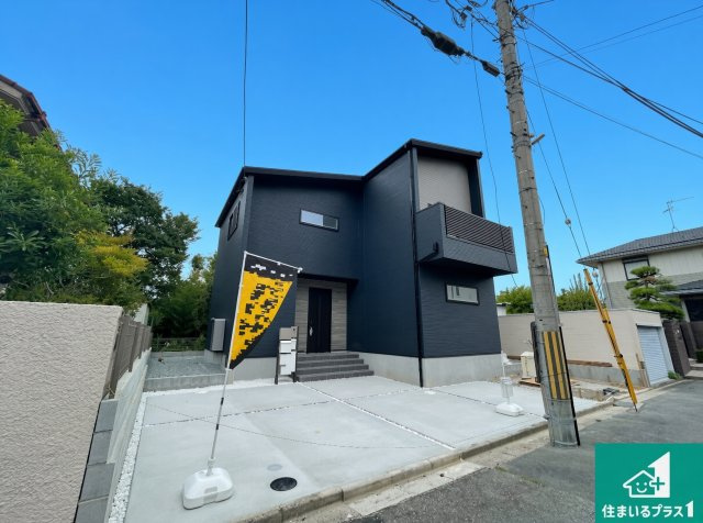 宝塚市中山台　第1期　新築一戸建ての外観|お客様に長く安心して住んでいだだける事にこだわった家づくり！住んでからのアフターサービスにもしっかりと取り組んでいます！