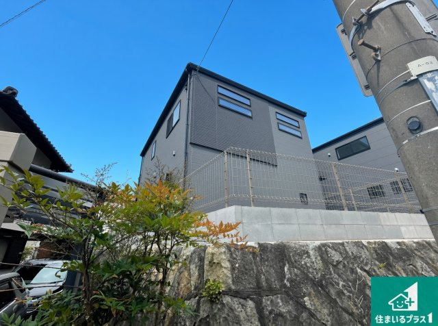 神戸市北区緑町　第3期　新築一戸建ての外観|安心の10年保証！外観を美しく保ち、雨水で汚れを落とします！気になることがありましたら、お気軽にお問い合わせください！