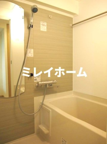 ルーブル羽田西の浴室