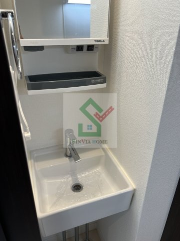 グランクオール東伏見の独立洗面台