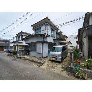 木賀本郷町南戸建ての外観