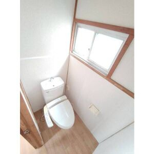 木賀本郷町南戸建てのトイレ