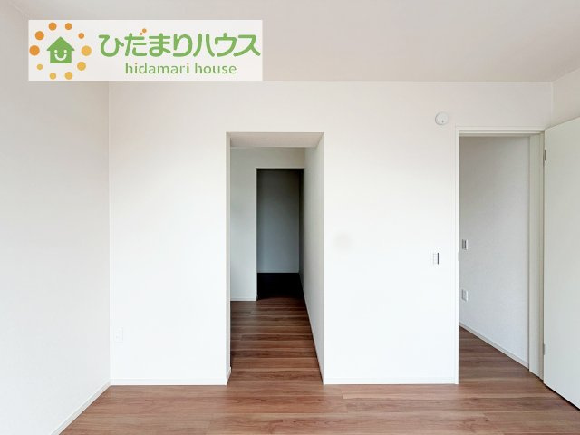 【収納】 | つくば市東光台2期　新築戸建　2号棟 | ママに人気のウォークインクローゼット付き！
コートやジャケットはもちろん、季節物や布団なども全部収納できちゃいます(^^)/