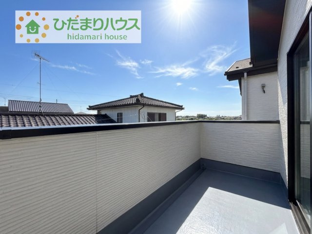 【バルコニー】 | つくば市東光台2期　新築戸建　2号棟 | 広々としたバルコニー。お洗濯物もぜーんぶ干せちゃいます！！