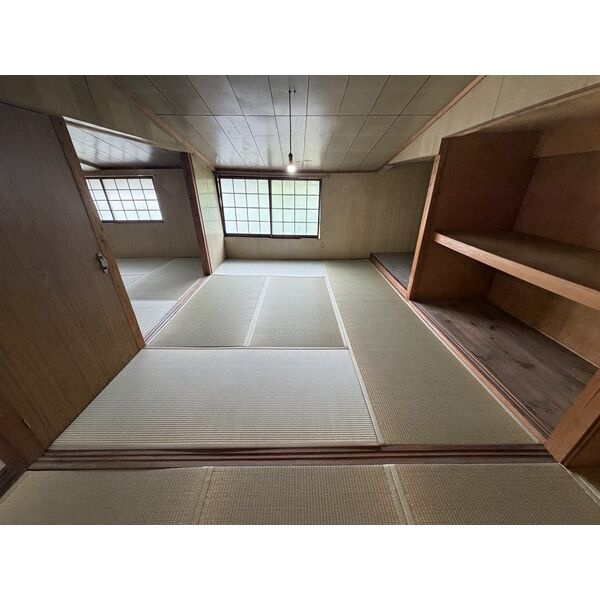 茨木市東福井3丁目戸建の収納