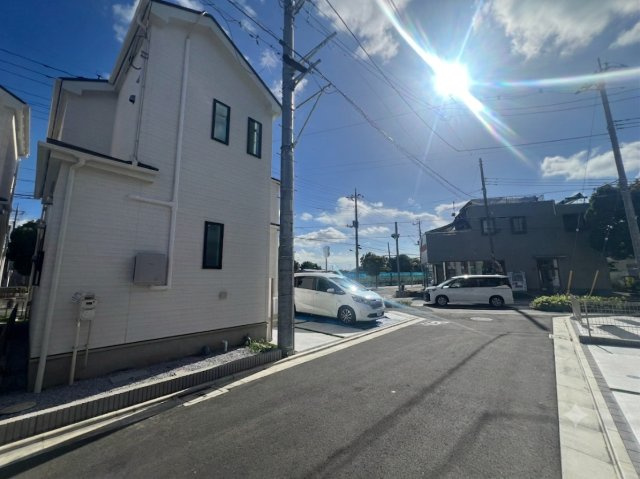 府中日新町3丁目Ⅲの前面道路含む現地写真