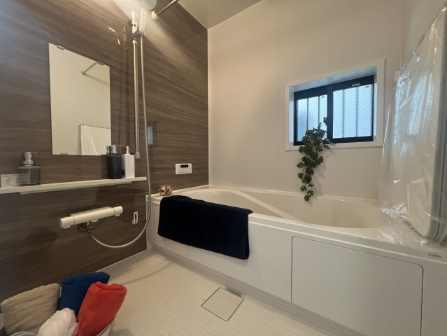 府中日新町3丁目Ⅲの浴室