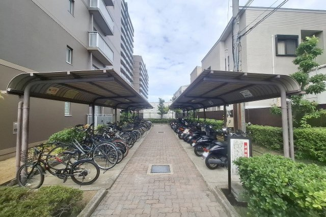 シャルマンフジ二色の浜の駐輪場|駐輪場