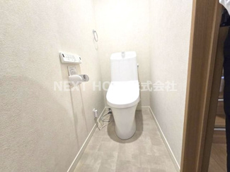 【トイレ】 | 宝塚市山本南２丁目中古戸建リフォーム済み | トイレは１階・２階に設けられております♪新品で気持ちよくご入居していただけます！！