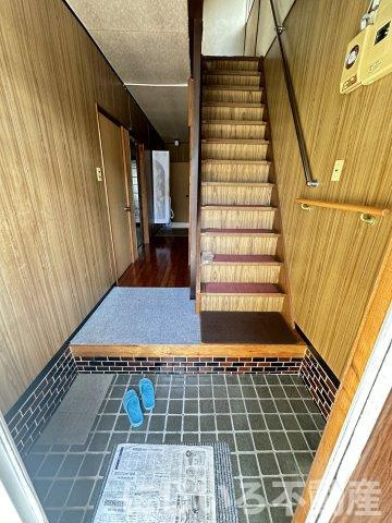阿南市津乃峰町中分の一戸建ての玄関
