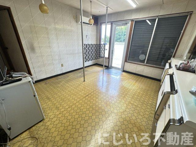 阿南市津乃峰町中分の一戸建ての内装
