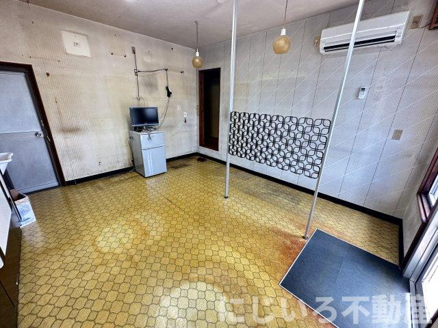 阿南市津乃峰町中分の一戸建ての内装