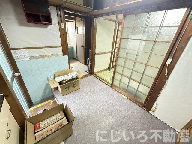 阿南市津乃峰町中分の一戸建ての居間・リビング