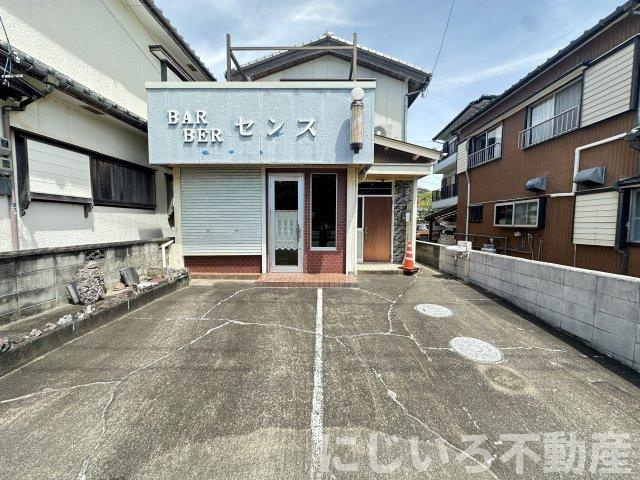 阿南市津乃峰町中分の一戸建ての外観