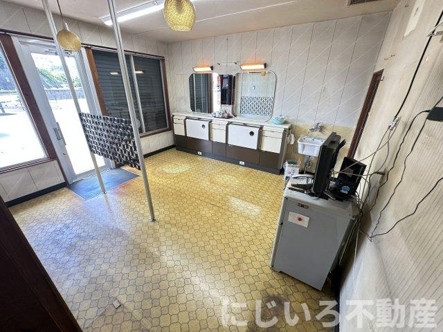 阿南市津乃峰町中分の一戸建ての内装