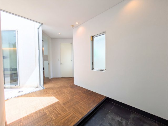 白水台6丁目戸建の玄関|ゆったりとした玄関です