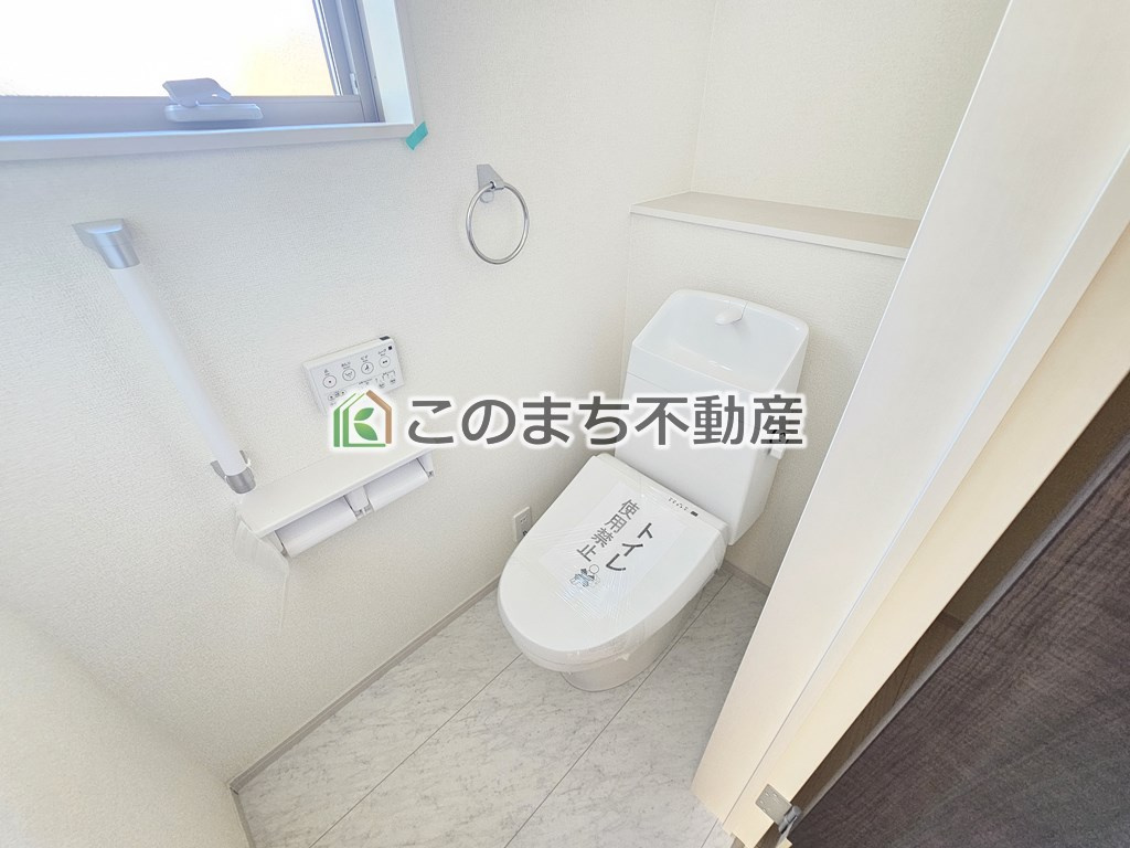LiveleGarden.S上三川町上三川第12のトイレ|同社施工物件の写真です。※建具やフローリング、その他仕様が違う場合がございます。