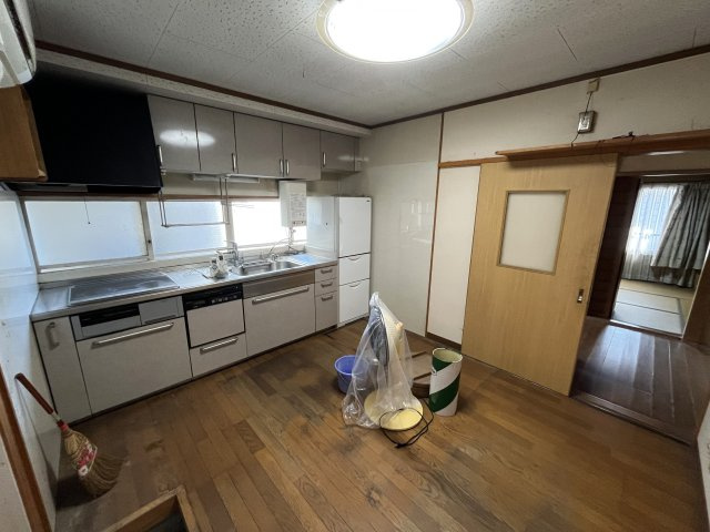 追分貸戸建のキッチン