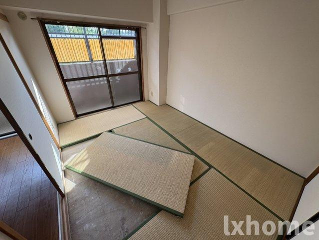 エクセルコート千里丘の和室|畳の上でゆっくりとくつろげる和室です