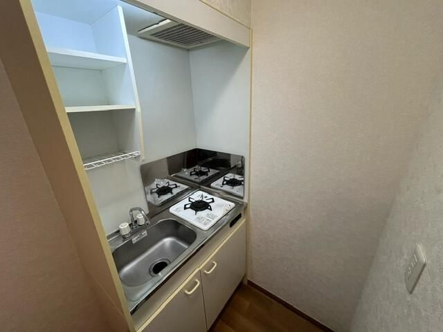 ＳＴＥＰ．Ｉ日進のキッチン