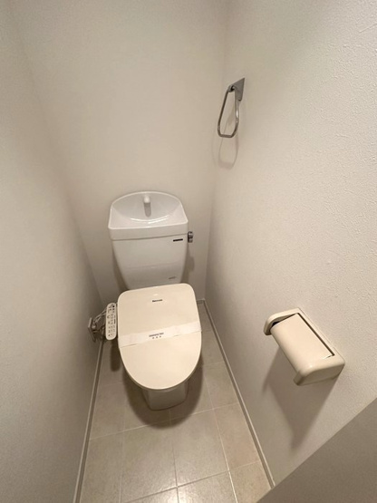 【トイレ】 | アルテミス/藤が丘 | ※参考写真※トイレは温水洗浄便座付き♪人気のバストイレ別です♪トイレが独立していると使いやすいですよね☆