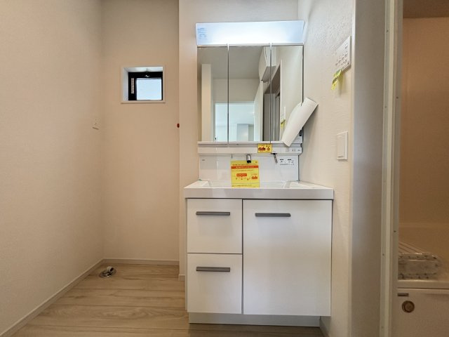 KEIAI GRACE守山区小幡北3期｜名古屋市の戸建ならホームアップの独立洗面台|就寝前や朝の身支度の際など、快適にお使いいただける洗面台