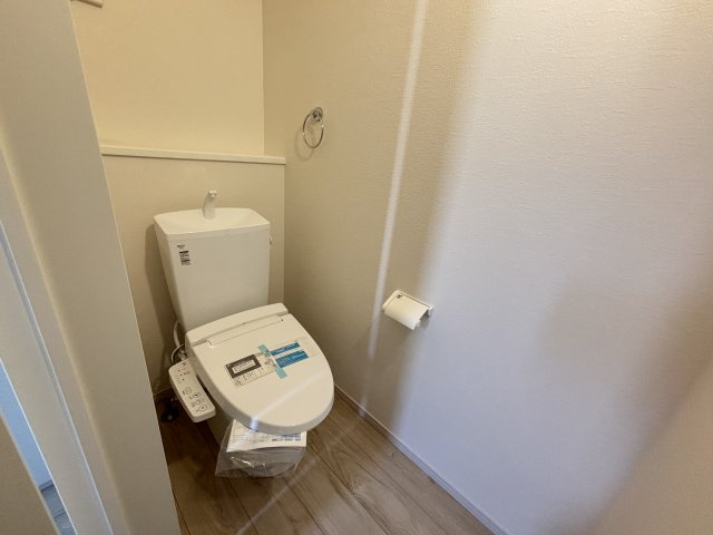 KEIAI GRACE守山区小幡北3期｜名古屋市の戸建ならホームアップのトイレ|2か所にトイレを完備。混み合う朝や来客時も安心の設計！