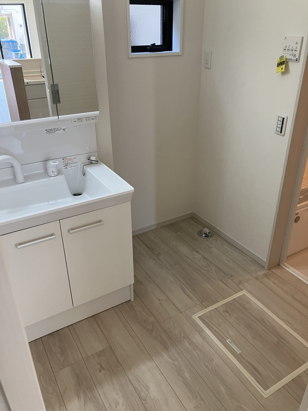 所沢市下安松戸建の独立洗面台